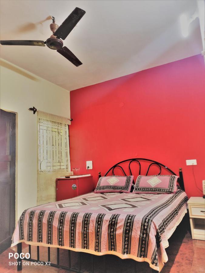 Monte Villa Guest House Кандолим Экстерьер фото