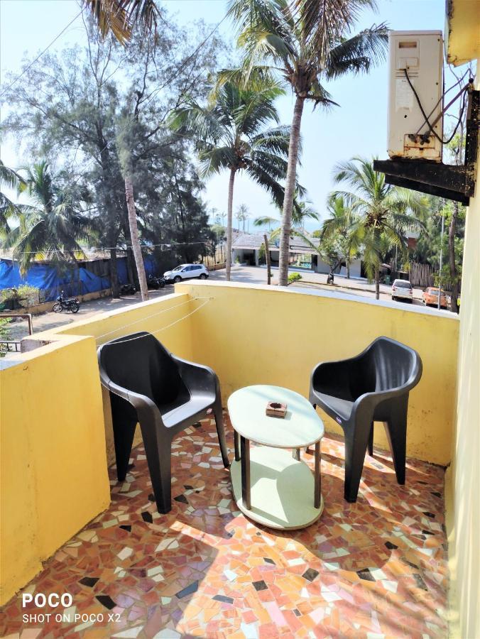 Monte Villa Guest House Кандолим Экстерьер фото